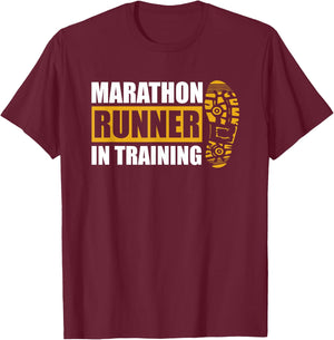 Marathon Runner in training Quote for a Marathon Runner T-Shirt - T-Shirt | Maroon