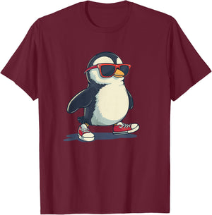 Lustiger Pinguin mit coolen Schuhen und Sonnenbrille T-Shirt - T-Shirt | Maroon