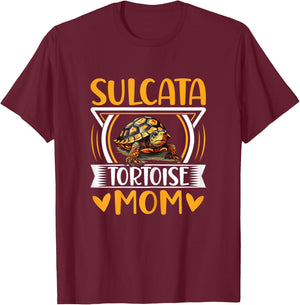 Mother Reptile Tortoise Species - Sulcata Tortoise Mom T-Shirt - T-Shirt | Maroon