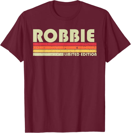 Robbie Geschenkname, personalisiert, Retro, Vintage, 80er, 90er Jahre Geburtstag T-Shirt - T-Shirt | Maroon