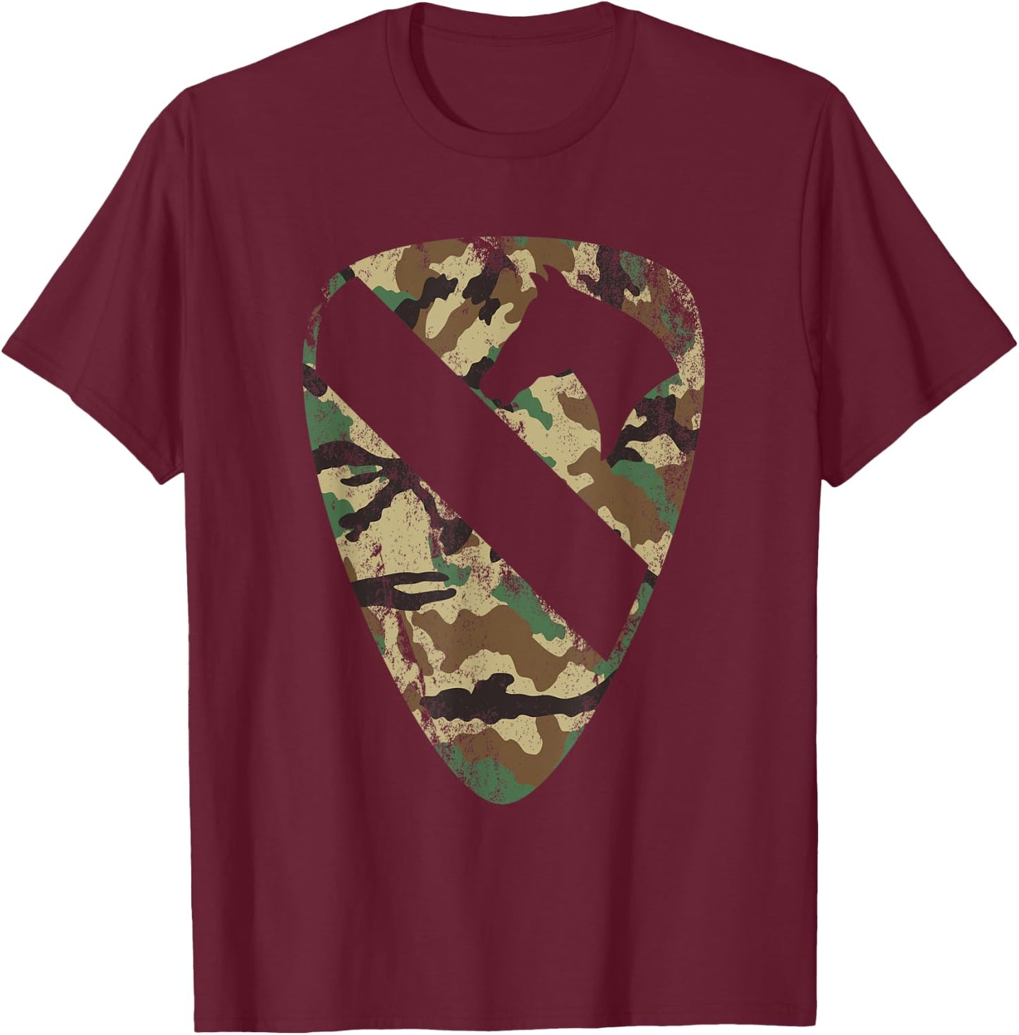 1st Cavalry Division Patch - 1st CAV BDU Camo - Vintage T-Shirt - T-Shirt | Maroon