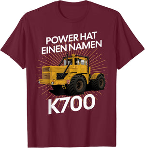 Traktor Kirowetz K700 , black T-Shirt - T-Shirt | Maroon