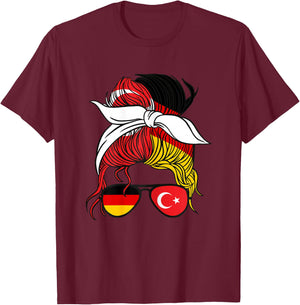 Half German Half Turkish Girl Apparel - Frauen - Mädchen - Weiß - Kurzarm - XS - - Turkiye Halb Deutsch Türkisch Mädchen Türkei Deutschland T-Shirt - T-Shirt | Maroon