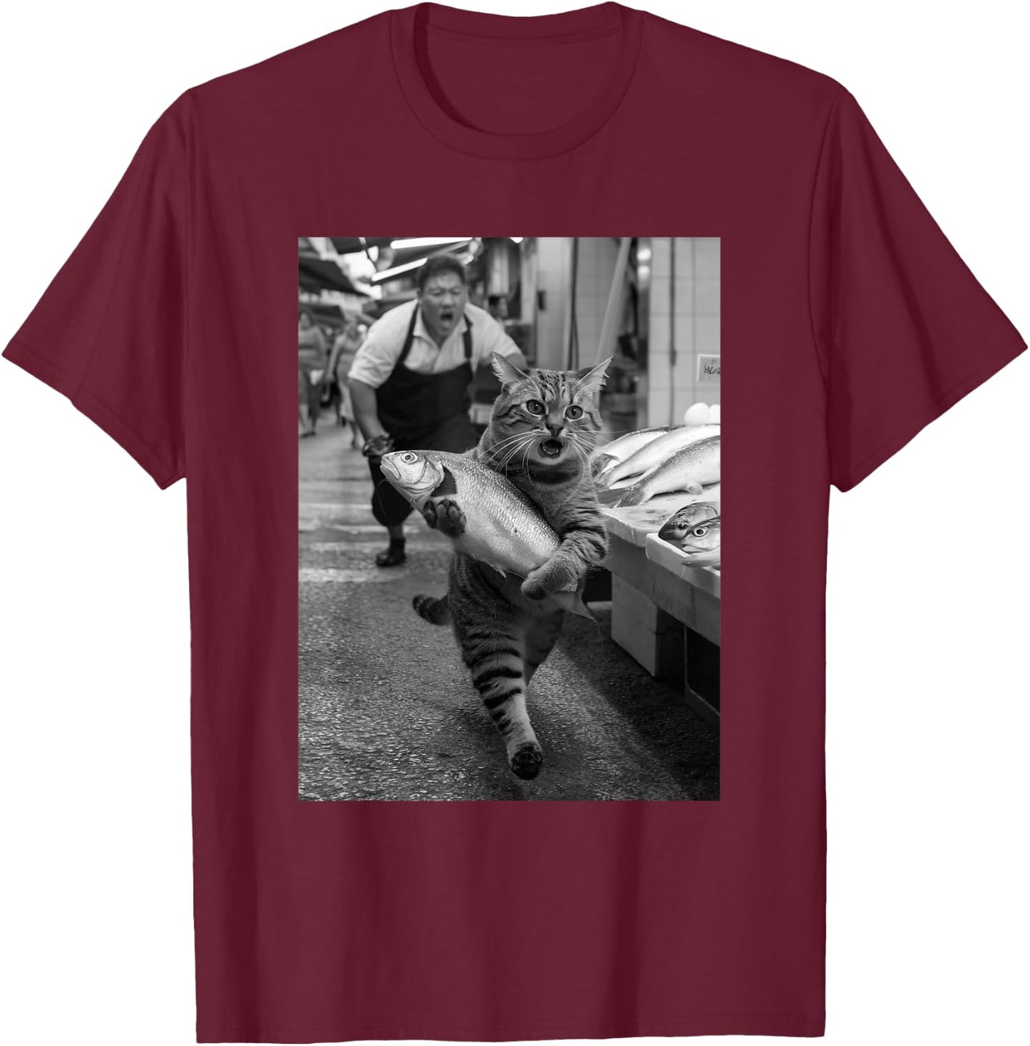 Lustiges schwarz-weißes Meme im Vintage-Stil, Motiv „Katze stiehlt Fischmarkt“ T-Shirt - T-Shirt | Maroon
