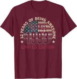 32th Birthday Gift men Vintage born 1993 turning 32 Year Old T-Shirt - T-Shirt | Maroon