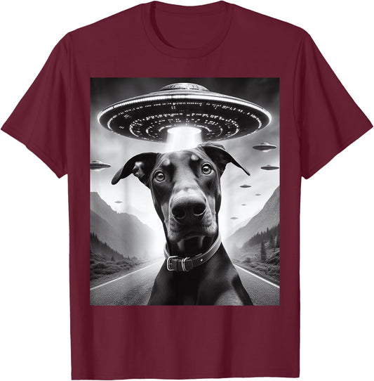 Funny Doberman Pinscher Selfie with UFOs T-Shirt - T-Shirt | Maroon