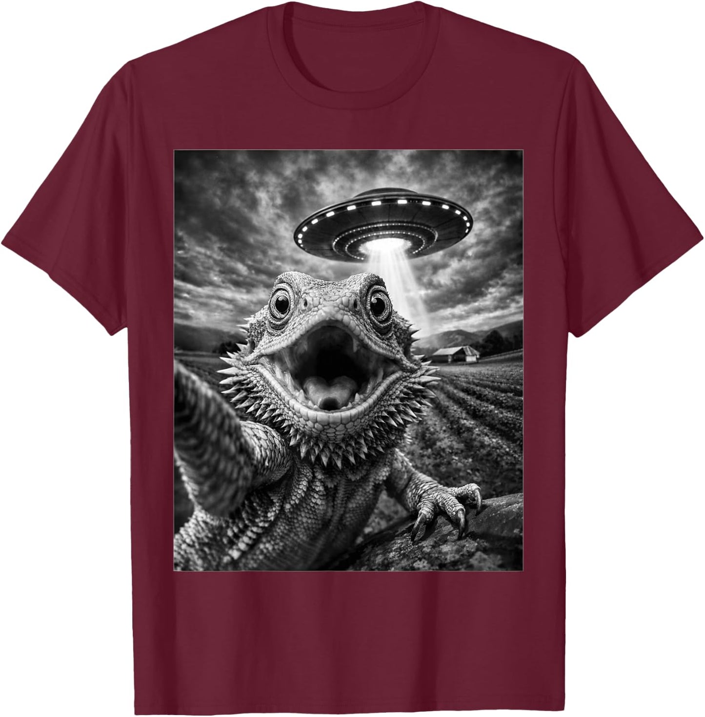 Funny Bearded Dragon Selfie with Alien UFO T-Shirt - T-Shirt | Maroon