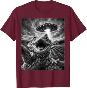 Funny Bearded Dragon Selfie with Alien UFO T-Shirt - T-Shirt | Maroon