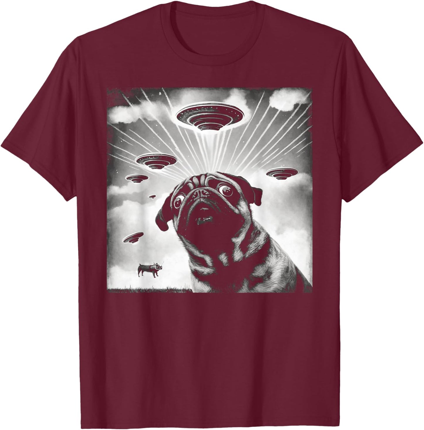 UFO Flying Alien UAPs Funny Pug Selfie Retro T-Shirt - T-Shirt | Maroon