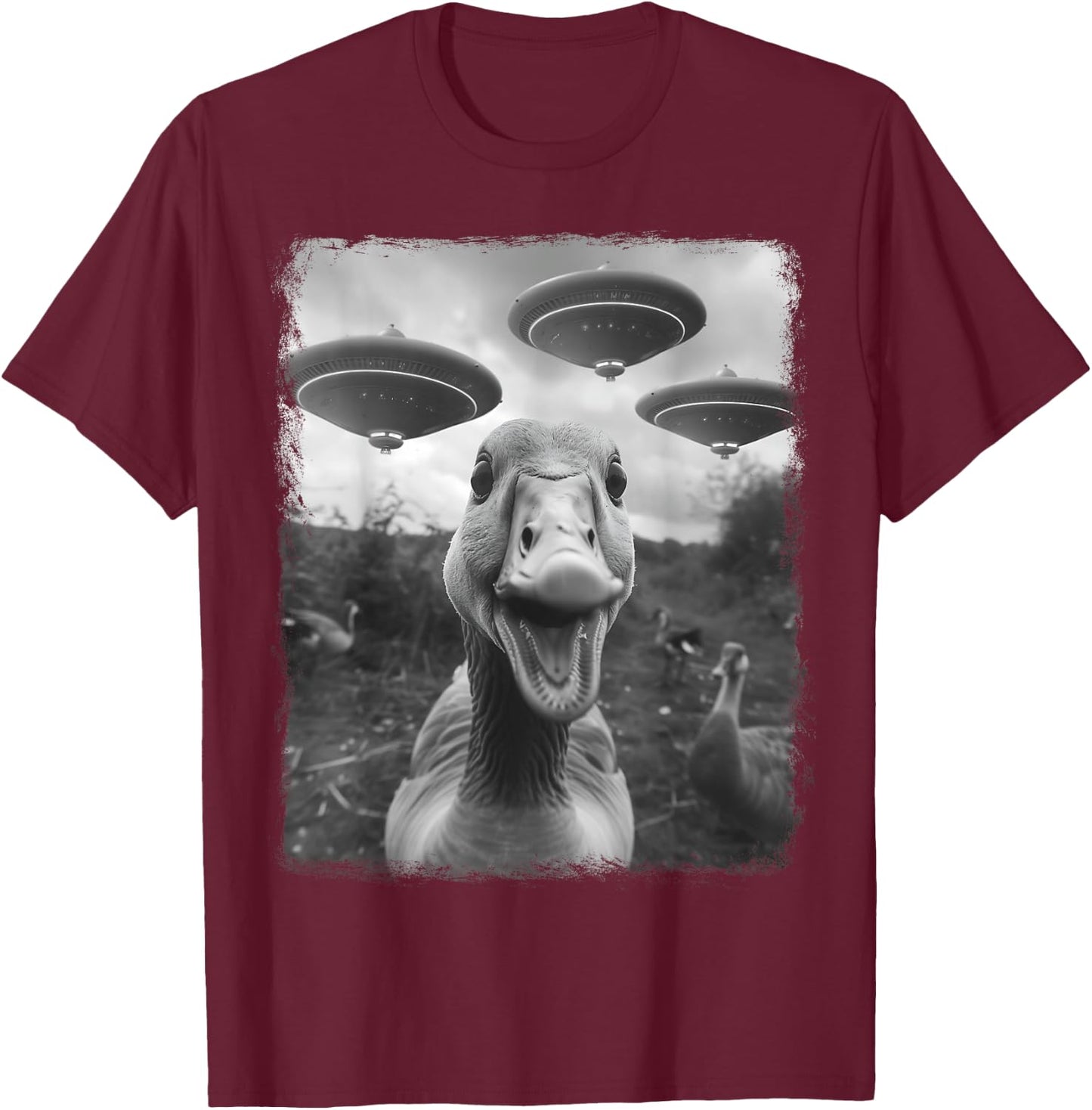 Goose Geese Duck UFO Alien Extraterrestrial Selfie T-Shirt - T-Shirt | Maroon