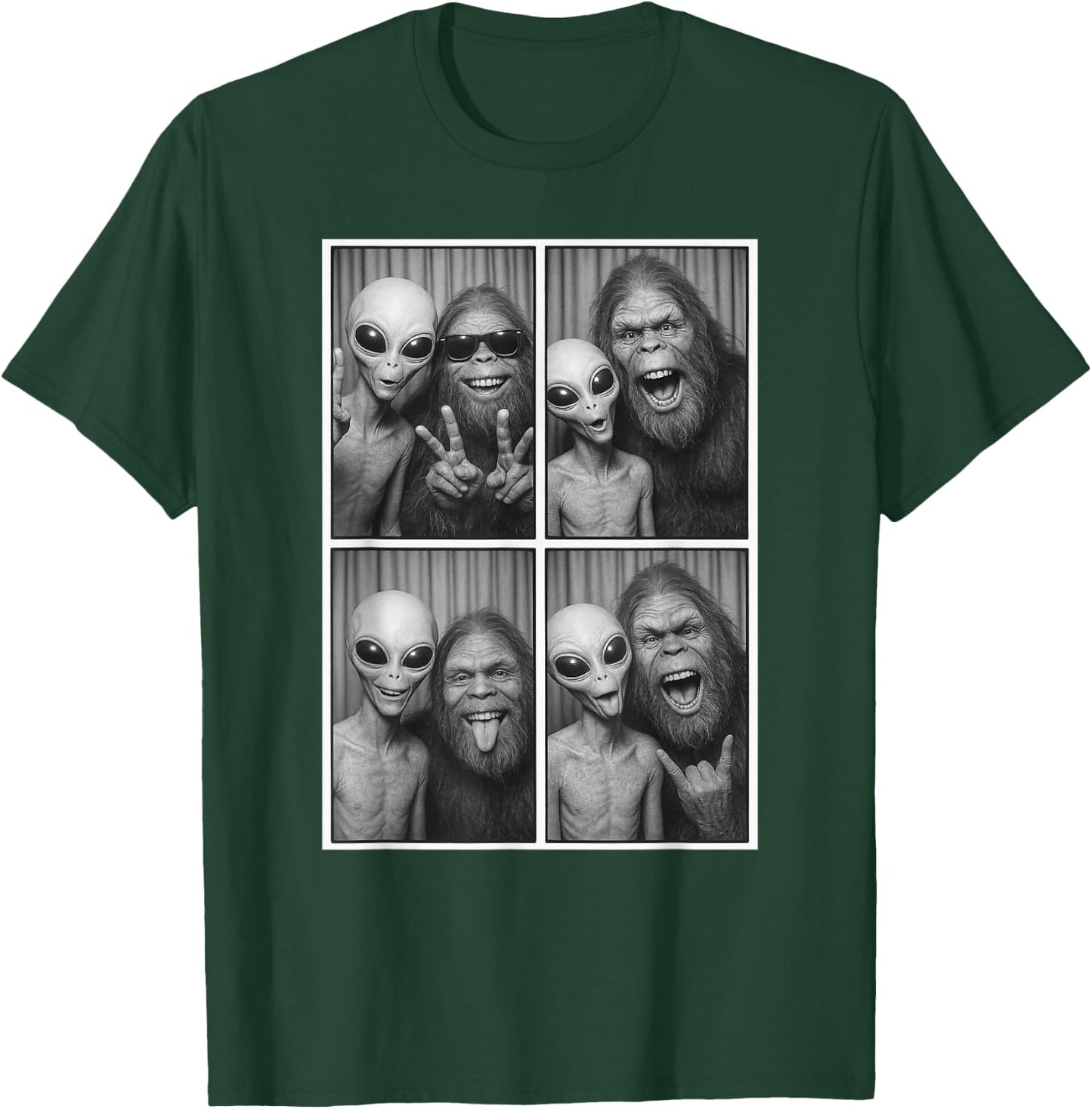 Photobooth, selfie entre Bigfoot et extraterrestre, Sasquatch drôle T-Shirt - T-Shirt | Forest
