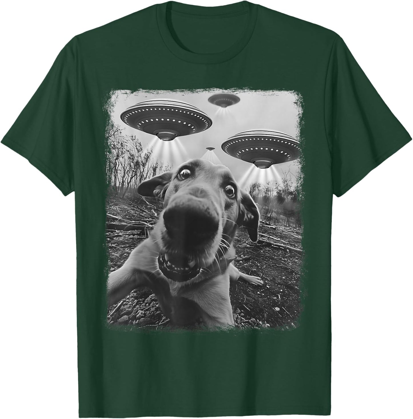 Chesapeake Bay Retriever Dog UFO Alien Extraterrestrial T-Shirt - T-Shirt | Forest