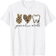Groovy Peace Love Teeth Zahnhygienikerin oder Zahnarzthelferin T-Shirt - T-Shirt | White