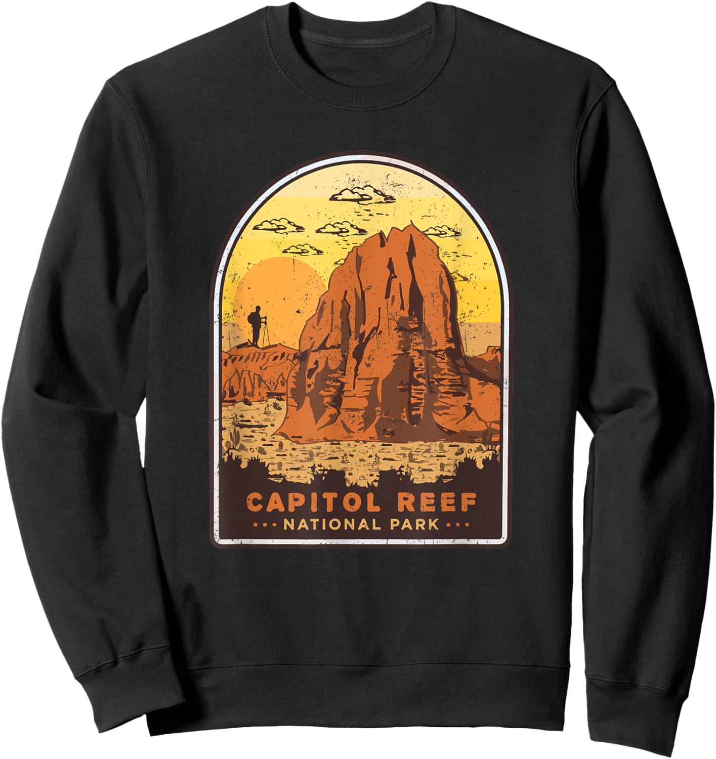 Vintage Capitol Reef National Park Utah Hiking Travel Sweatshirt - Sweatshirt | Black