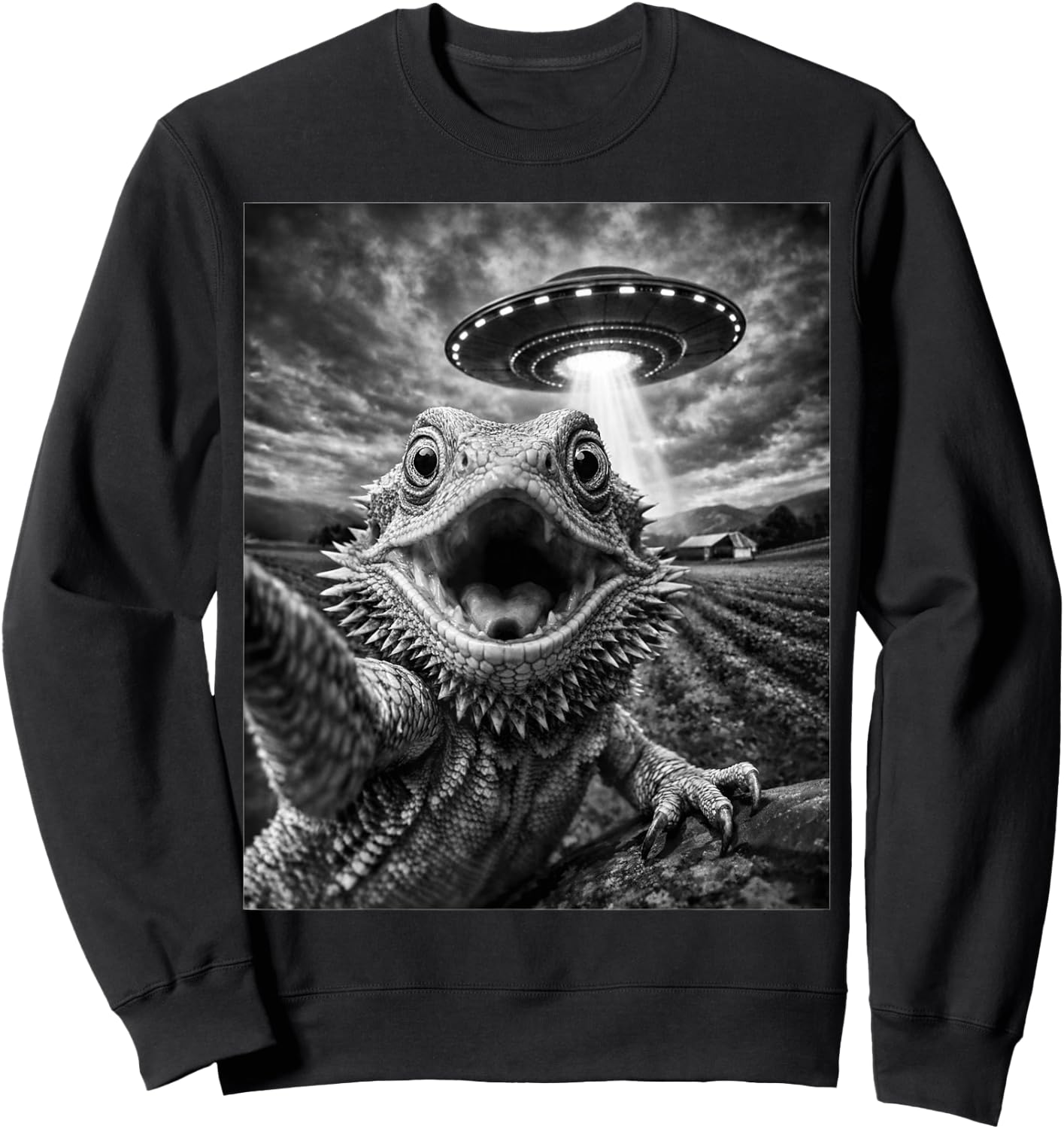 Funny Bearded Dragon Selfie with Alien UFO Sweatshirt - Sweatshirt | Black
