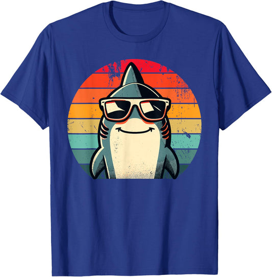 Cooler Retro Hai in Sonnenbrille 70er 80er 90er Lustiger Hai T-Shirt - T-Shirt | Royal