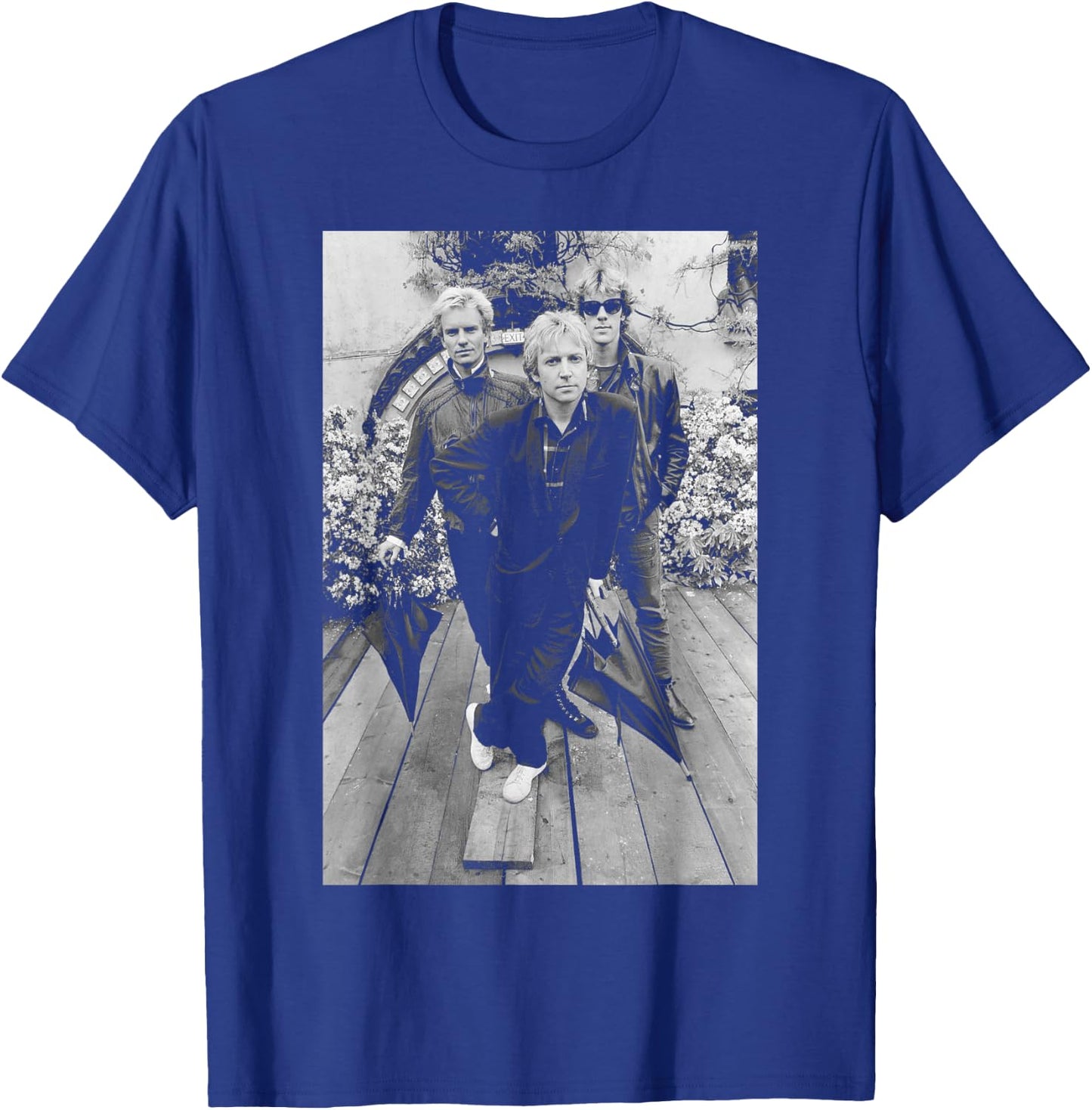 Photo of the promotional group The Police Synchronicity, 1983 T-Shirt - T-Shirt | Royal