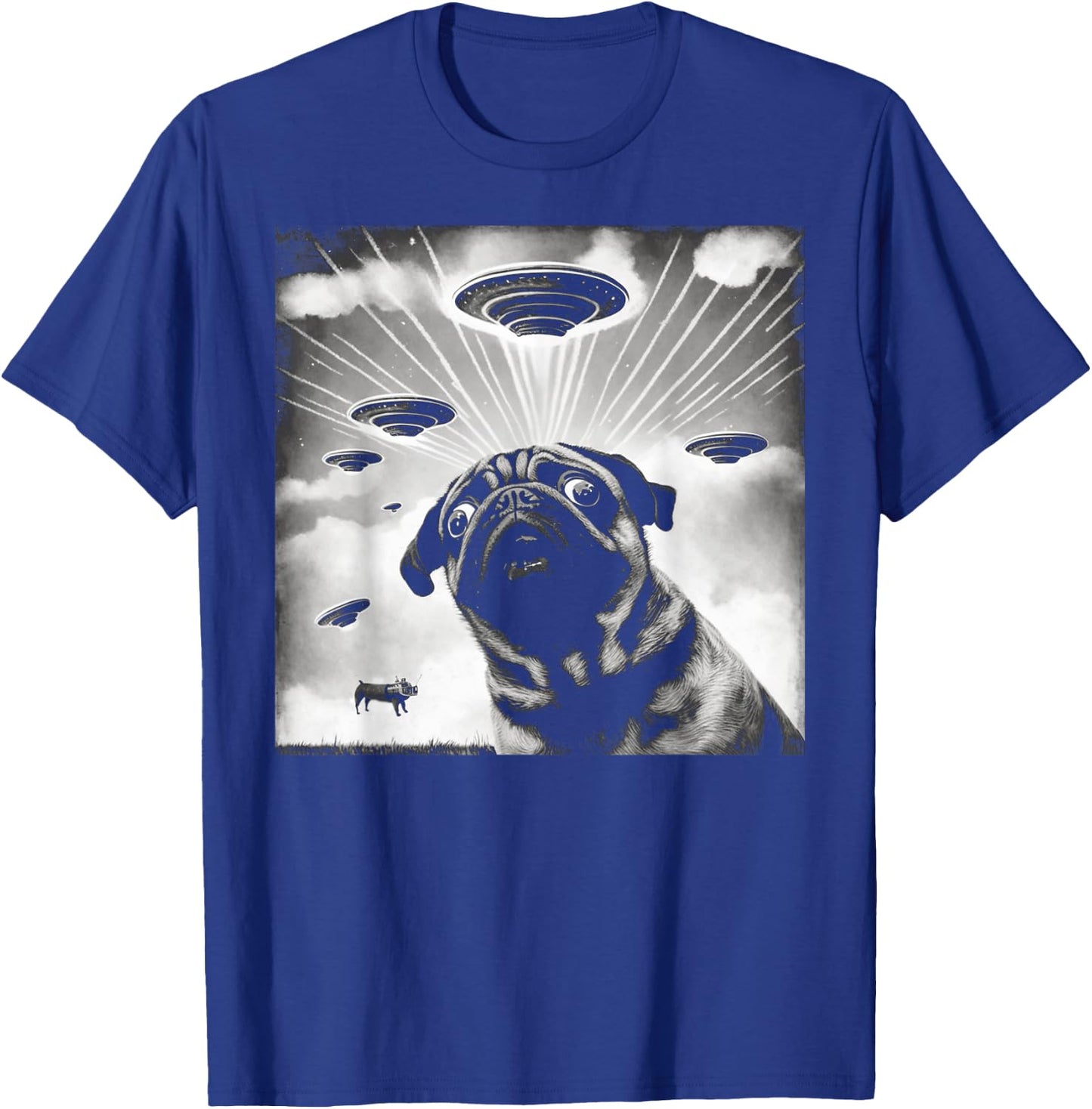 UFO Flying Alien UAPs Funny Pug Selfie Retro T-Shirt - T-Shirt | Royal