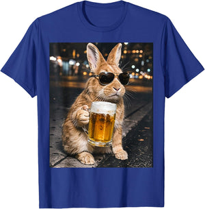 Lustiger Hase trinkt Bier mit Sonnenbrille Frohe Ostern T-Shirt - T-Shirt | Royal