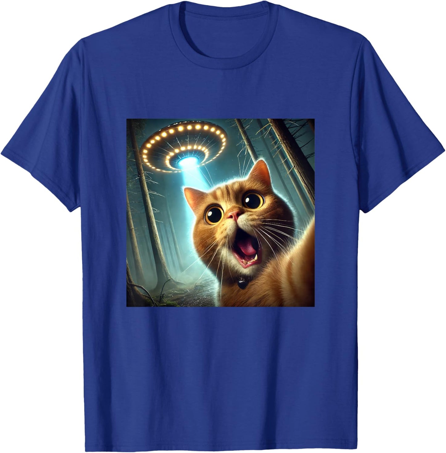 Cat Selfie With UFO Funny Alien UFO T-Shirt - T-Shirt | Royal