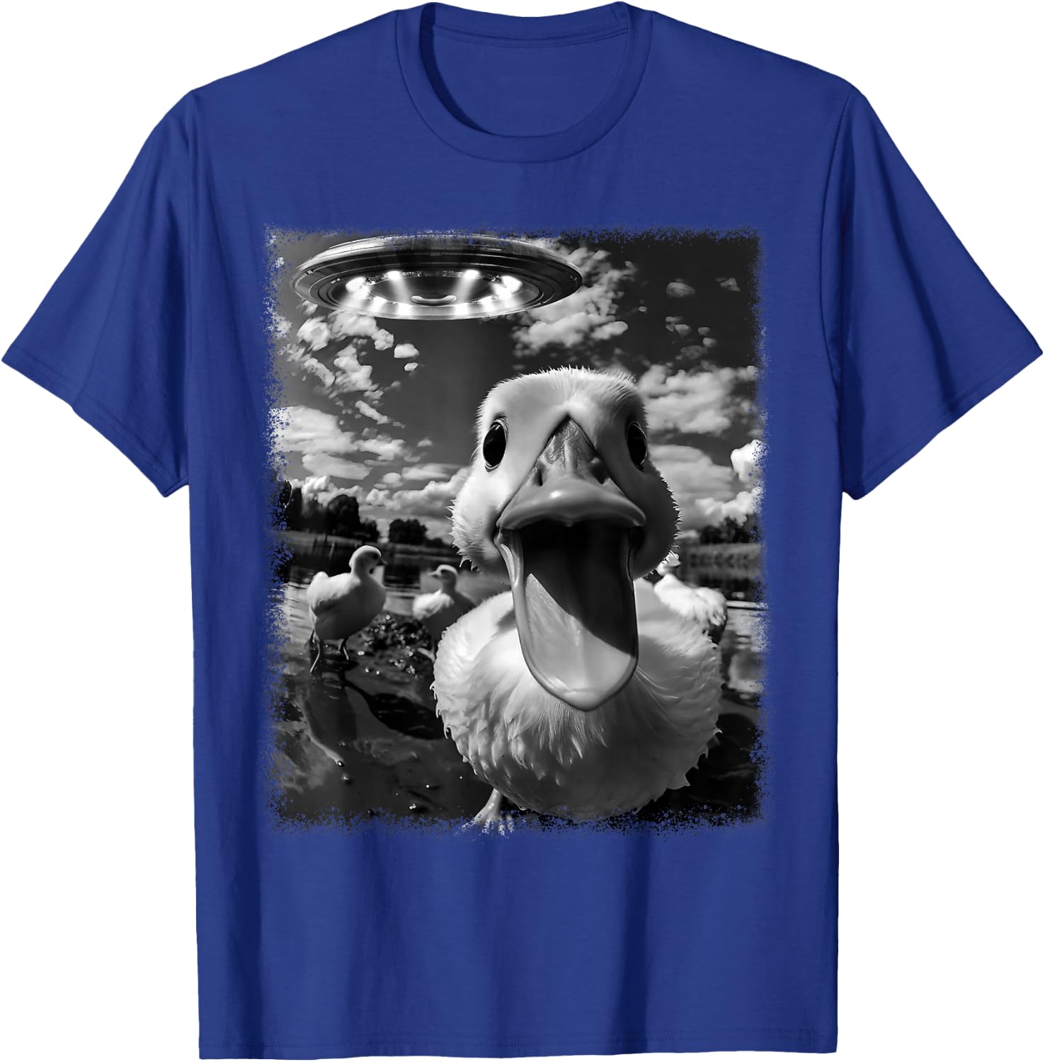 Duck Selfie with Alien and Ufo T-Shirt - T-Shirt | Royal