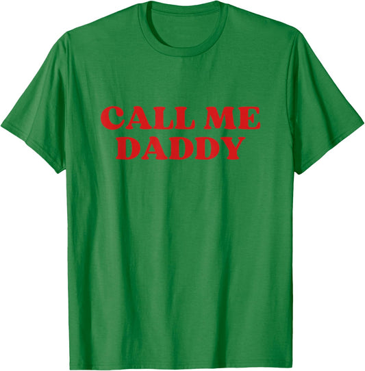 Daddy Call Me Y2k Aesthetic - Weiß, Small - , Klassisch, Retro-Design und Buchstabenmuster T-Shirt - T-Shirt | Irish Green