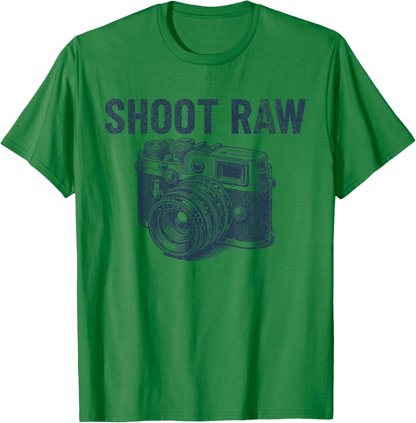 Shoot Raw Vintage Camera Photographer Retro Men's Camera T-Shirt - T-Shirt | Irish Green