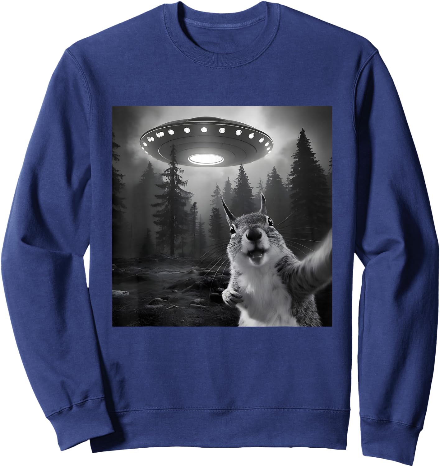Squirrel Selfie With UFO - Funny Graphic Alien Lover Sweatshirt - Sweatshirt | Navy