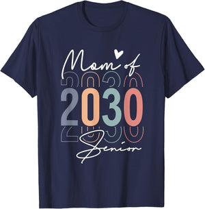 Class of 2030 Mom of a Senior Graduate Retro Graduation Vint T-Shirt - T-Shirt | Navy