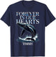 Timmy Wal Ostsee Buckelwal Team Hope Free In Our Hearts 2026 T-Shirt - T-Shirt | Navy