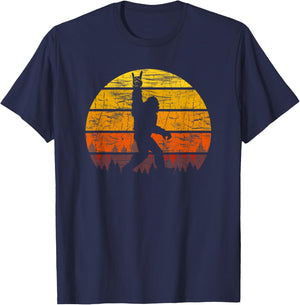 Retro Bigfoot Rock On Silhouette Sunset Believe 80s Graphic T-Shirt - T-Shirt | Navy