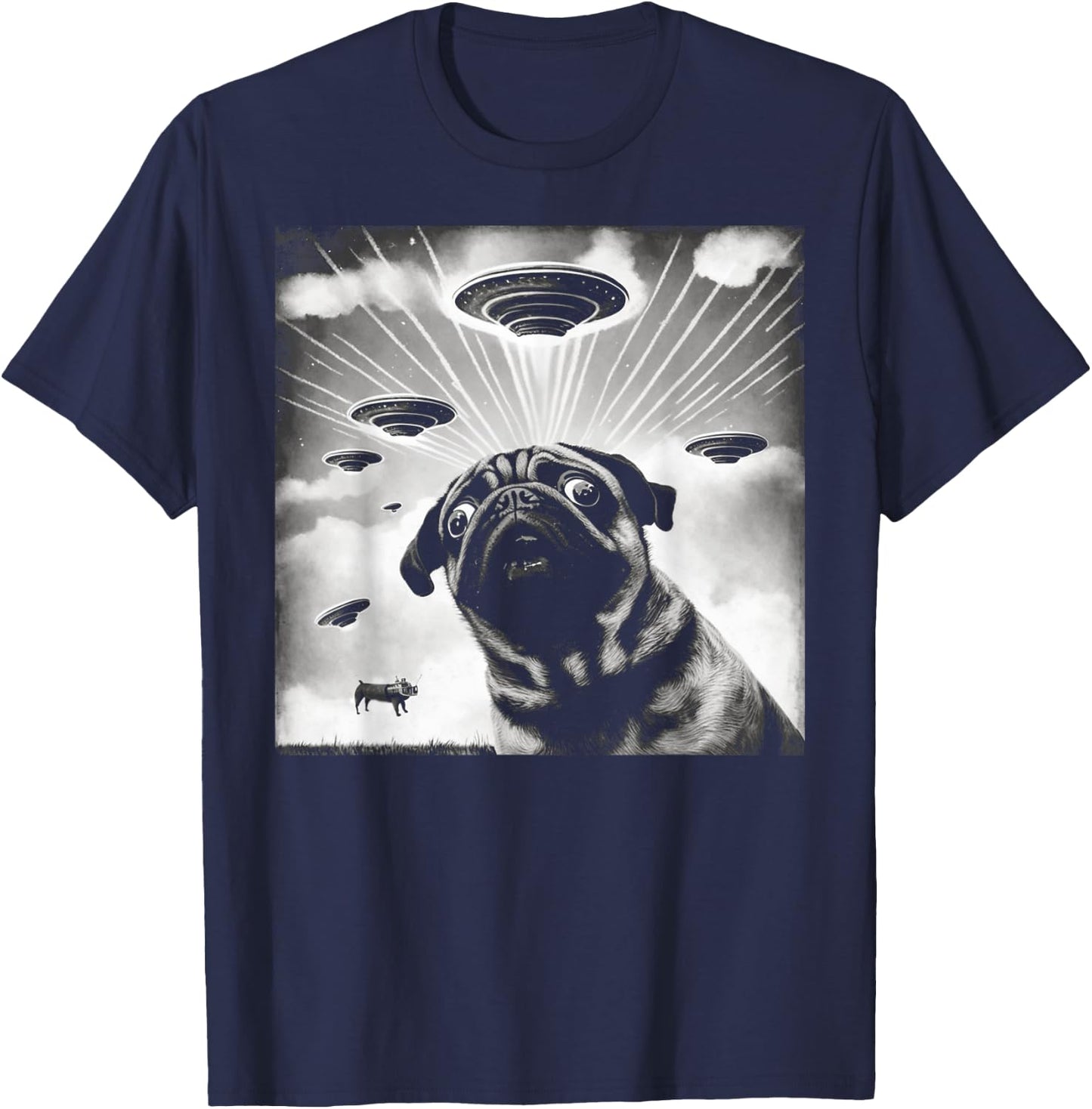 UFO Flying Alien UAPs Funny Pug Selfie Retro T-Shirt - T-Shirt | Navy