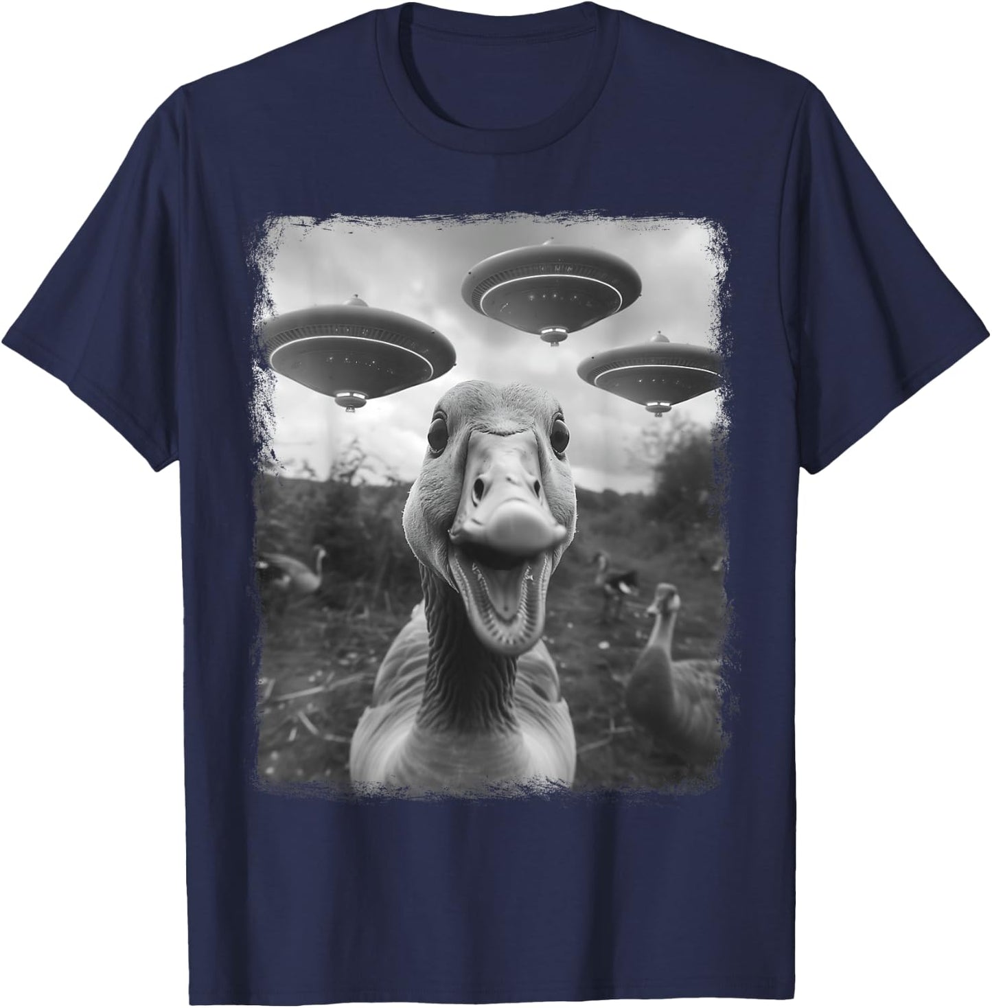 Goose Geese Duck UFO Alien Extraterrestrial Selfie T-Shirt - T-Shirt | Navy