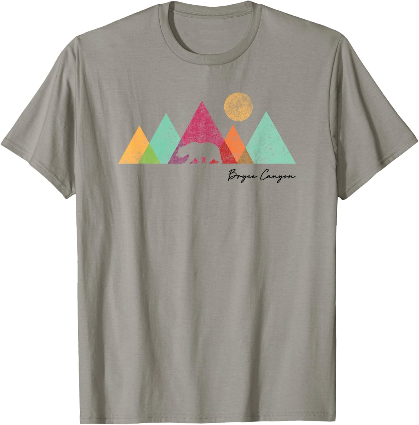 Bryce Canyon Souvenir Colorful Bear Mountain National Park T-Shirt - T-Shirt | Sand