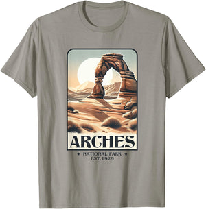 Arches National Park Vintage Retro Camper Hiker Outdoor T-Shirt - T-Shirt | Sand
