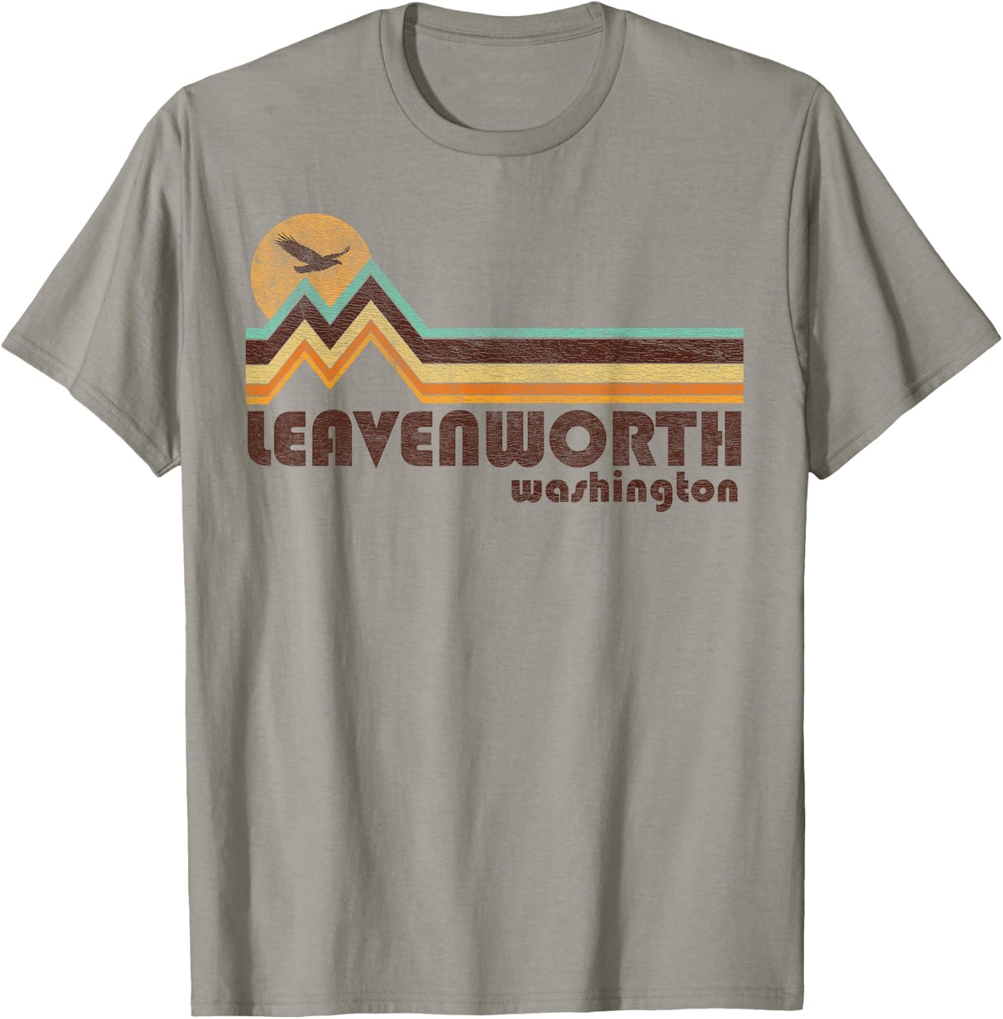 Leavenworth Washington 70s 80s Retro Style Vintage Souvenir T-Shirt - T-Shirt | Sand