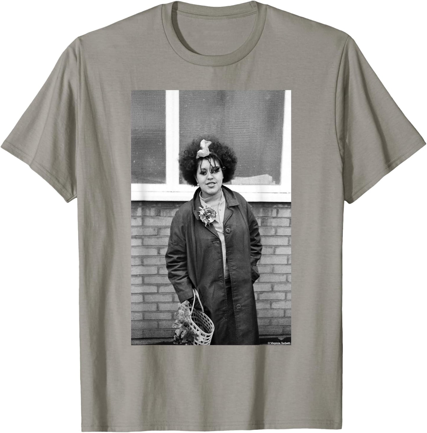 Poly Styrene Of Punk Band X-Ray Specs By Virginia Turbett T-Shirt - T-Shirt | Sand