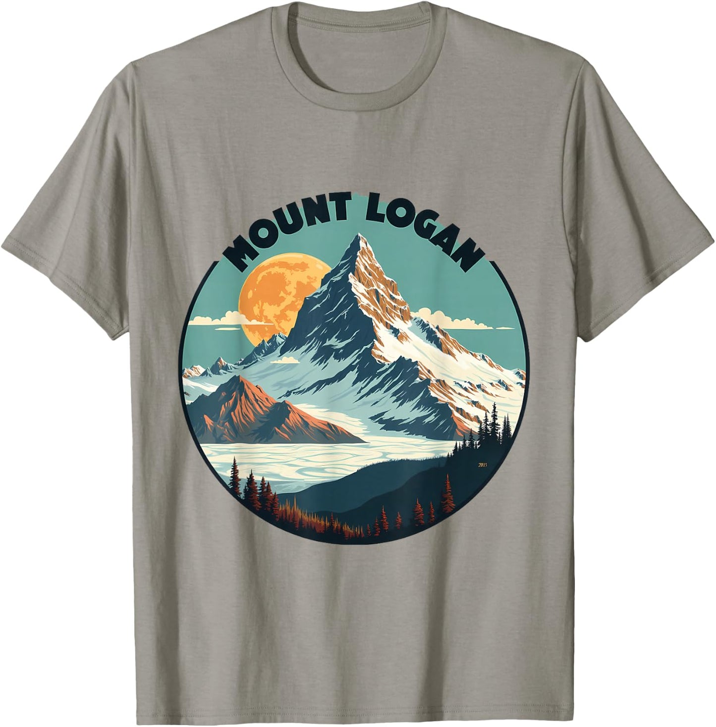 Mount Logan Mountain Sunset Adventure Nature T-Shirt - T-Shirt | Sand