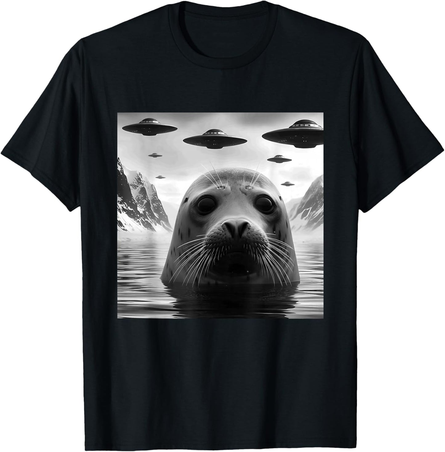Harp seal Funny Graphic Selfie with UFOs Weird Aliens T-Shirt - T-Shirt | Black