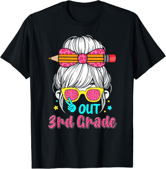 Peace out 3rd grade graduation shirt 2026 messy bun girls T-Shirt - T-Shirt | Black