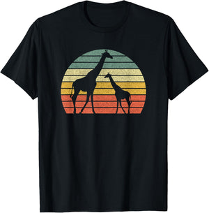Retro Giraffe Vintage Design Animal Africa Zoo Giraffes T-Shirt - T-Shirt | Black