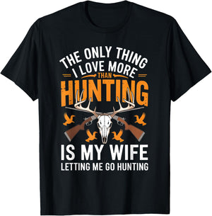 The Only Thing I Love More Than Hunting Vintage Retro T-Shirt - T-Shirt | Black