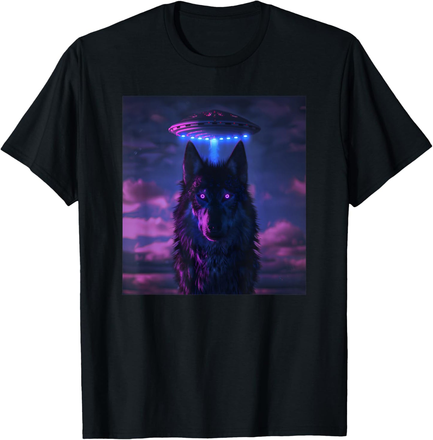 Wolf Selfie with UFO in Nature Women Outdoor Animal T-Shirt - T-Shirt | Black