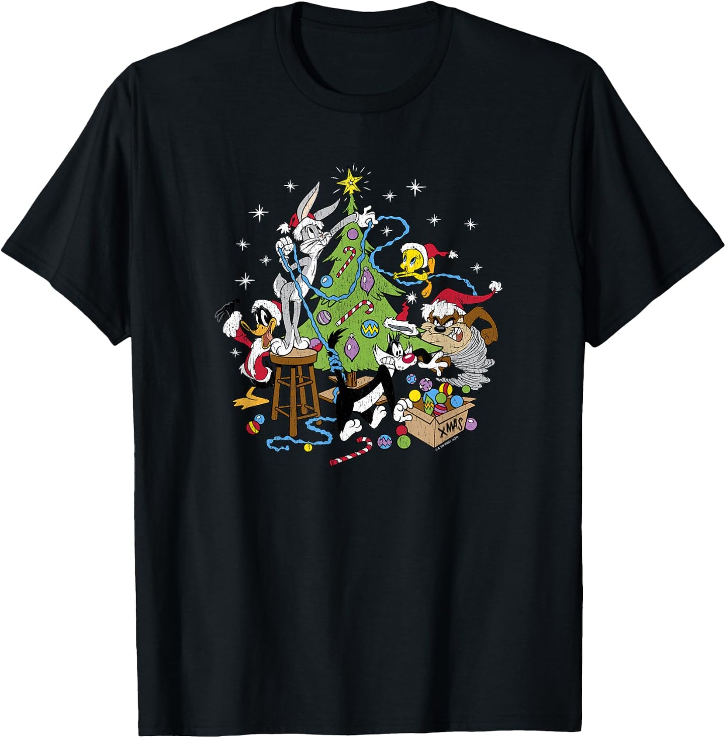 Looney Tunes Christmas Group Shot Decorate The Tree T-Shirt - T-Shirt | Black