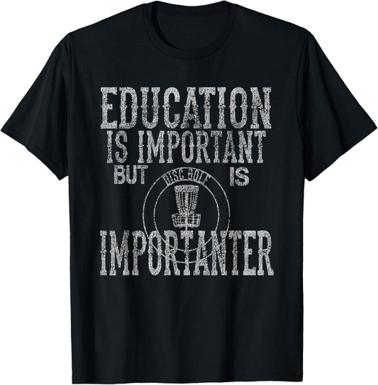 Never Underestimate an Old Man Disc Golf Distressed T-Shirt - T-Shirt | Black