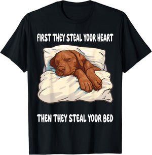 Chesapeake Bay Retriever Sleeping Pajamas Nightgown T-Shirt - T-Shirt | Black