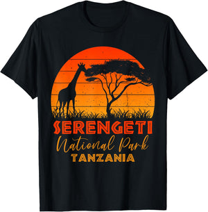 Serengeti National Park Tanzania Giraffe Safari Retro T-Shirt - T-Shirt | Black