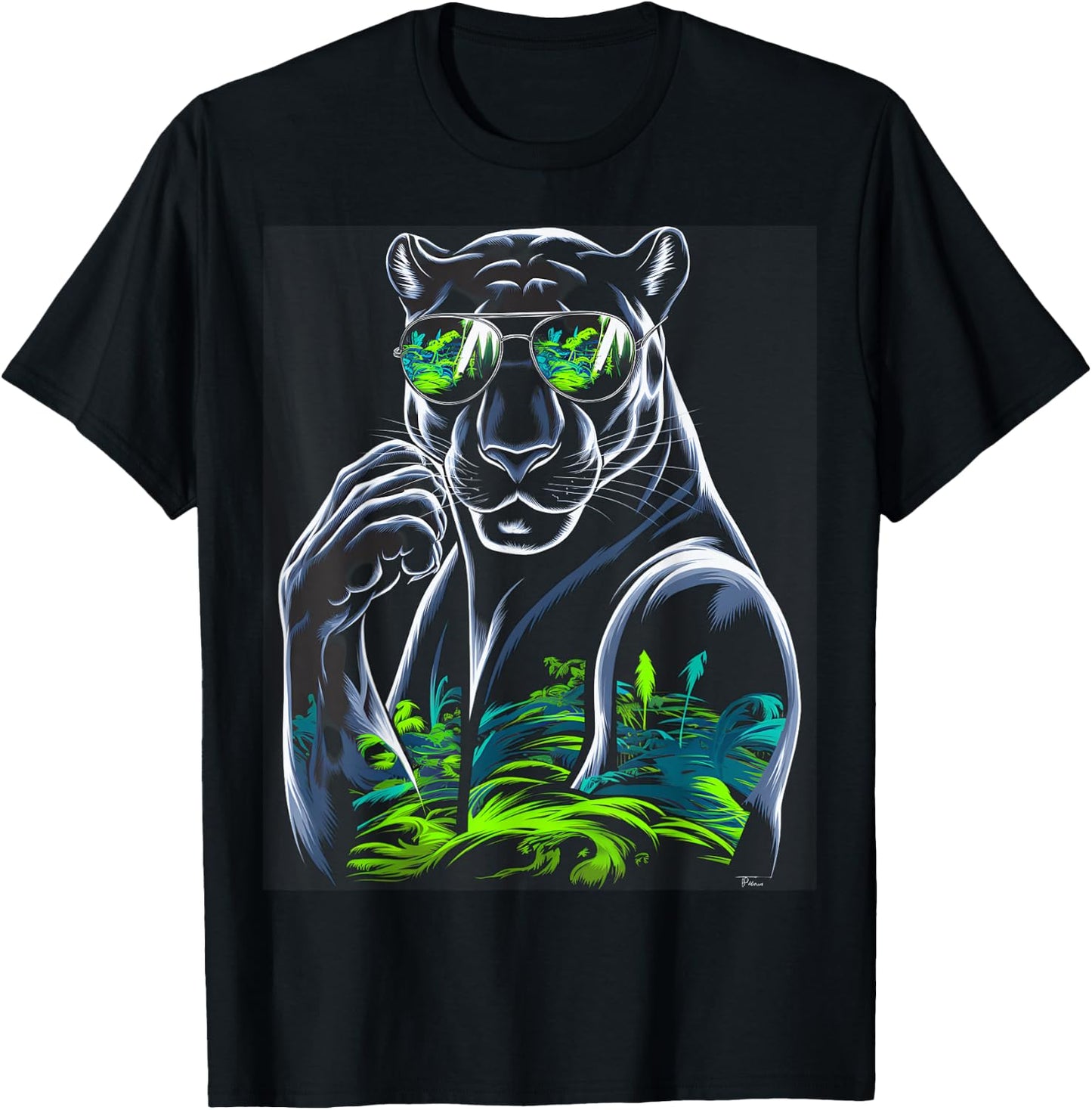 Chic Panther Wearing Sunglasses for Animal Lovers T-Shirt - T-Shirt | Black