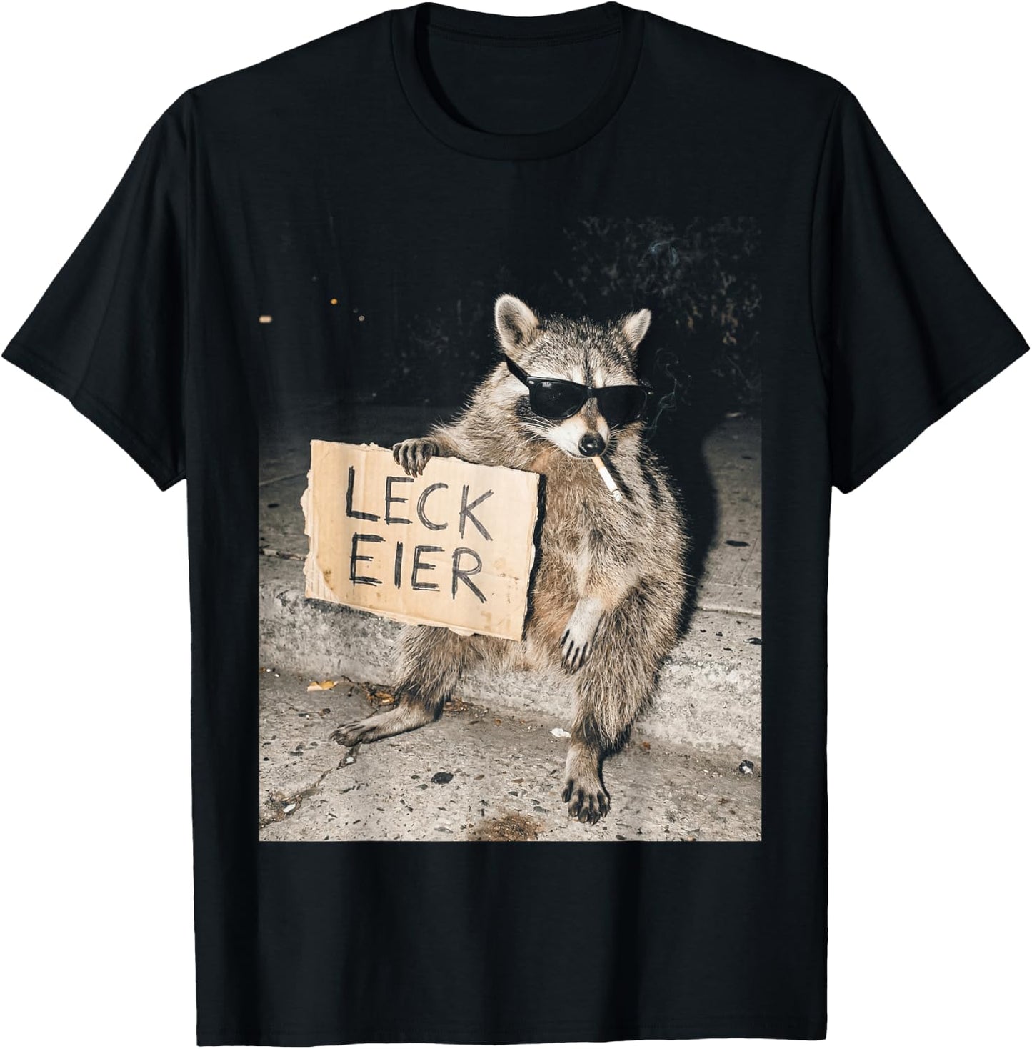 Leck Eier Lustiger Waschbär mit frecher Haltung T-Shirt - T-Shirt | Black