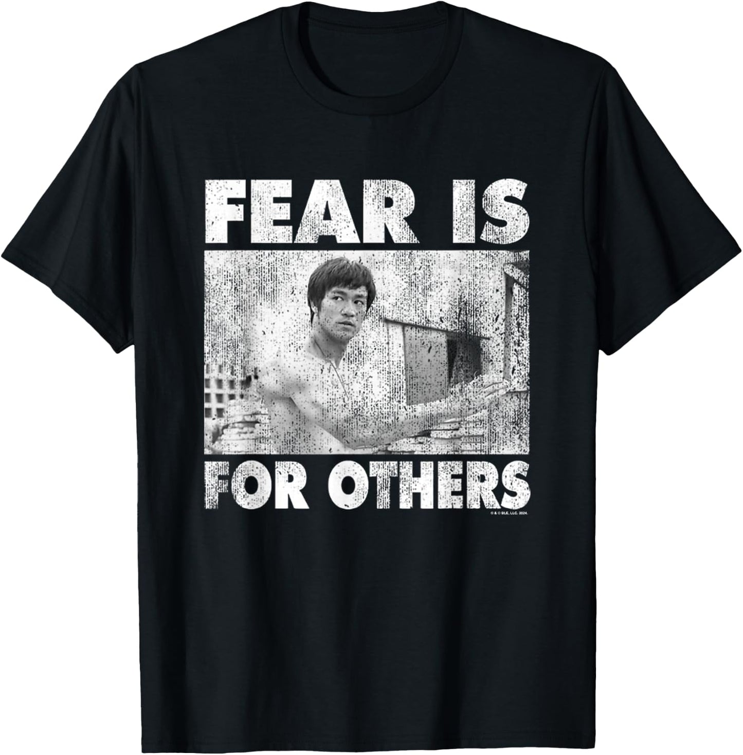 Bruce Lee Fear Is For Others Distressed Shot , Black, S T-Shirt - T-Shirt | Black